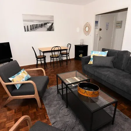 Le Vue Apartment